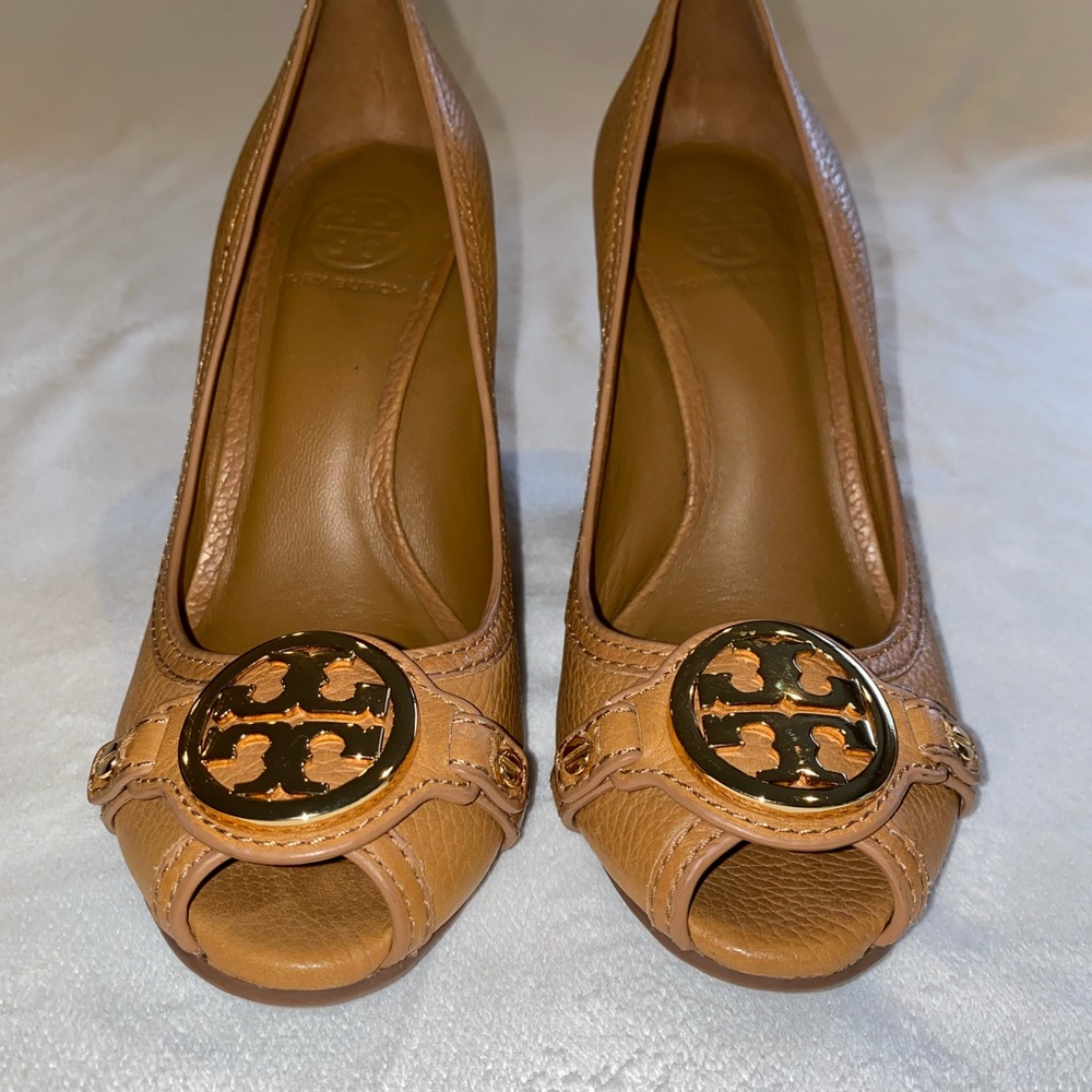 Tory Burch Amanda size 7.5